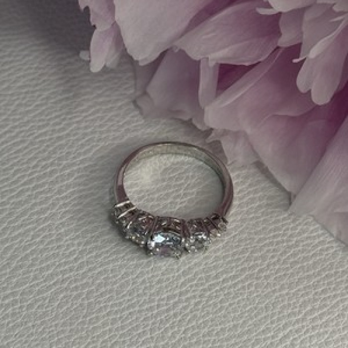 Shiny 925 Sterling Silver CZ Ring Size 7