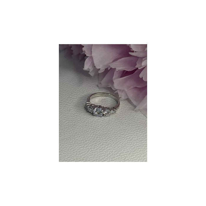 Shiny 925 Sterling Silver CZ Ring Size 7