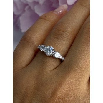 Shiny 925 Sterling Silver CZ Ring Size 7