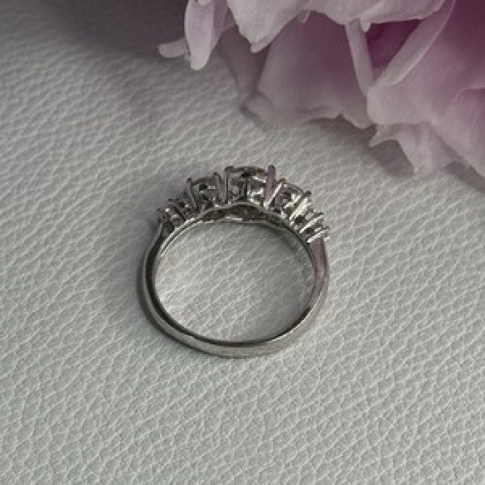 Shiny 925 Sterling Silver CZ Ring Size 7