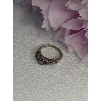 925 Sterling Silver Diamond Ring Size 6