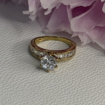 925 Sterling Silver Gold Plated CZ Ring Size 7