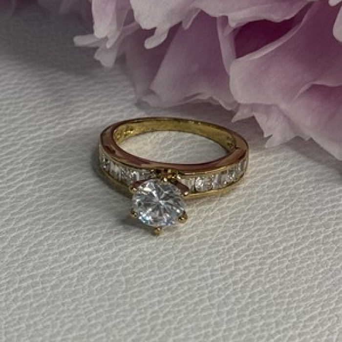 925 Sterling Silver Gold Plated CZ Ring Size 7
