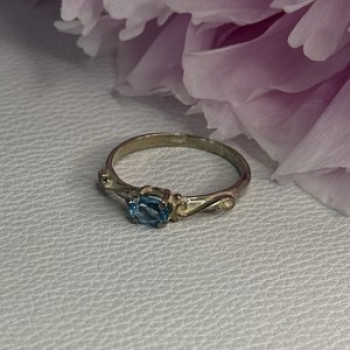 925 Sterling Silver Topaz Ring Size 8.5