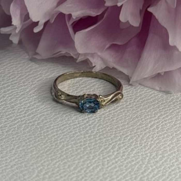 925 Sterling Silver Topaz Ring Size 8.5