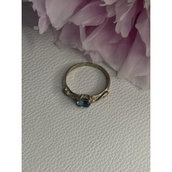 925 Sterling Silver Topaz Ring Size 8.5