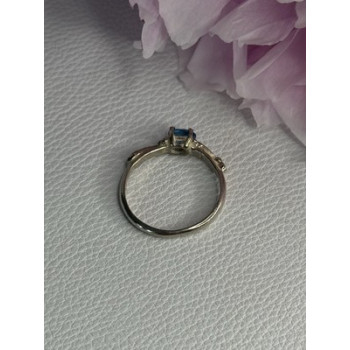925 Sterling Silver Topaz Ring Size 8.5