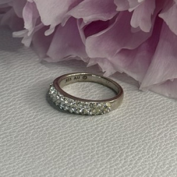 Classy 925 Sterling Silver CZ Ring Size 7.5