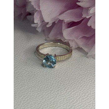 Beautiful 925 Sterling Silver Topaz Ring Size 10