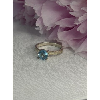 Beautiful 925 Sterling Silver Topaz Ring Size 10