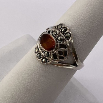 925 Sterling Silver Amber & Marcasite Ring Size 7