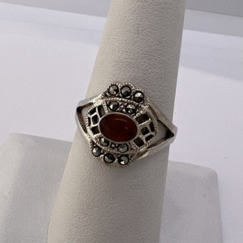 925 Sterling Silver Amber & Marcasite Ring Size 7
