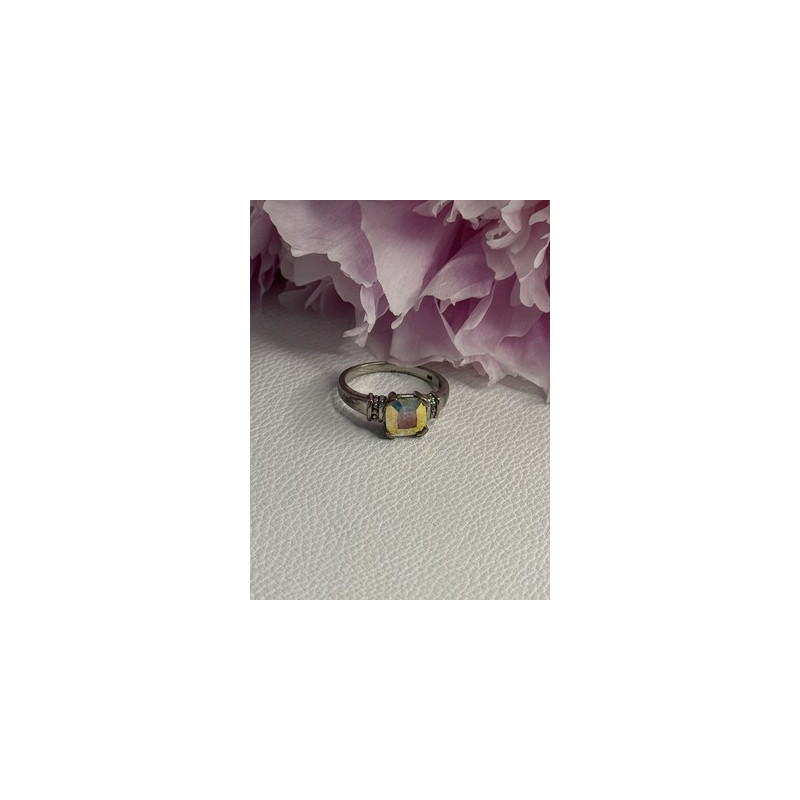 925 Sterling Silver CZ Ring Size 9