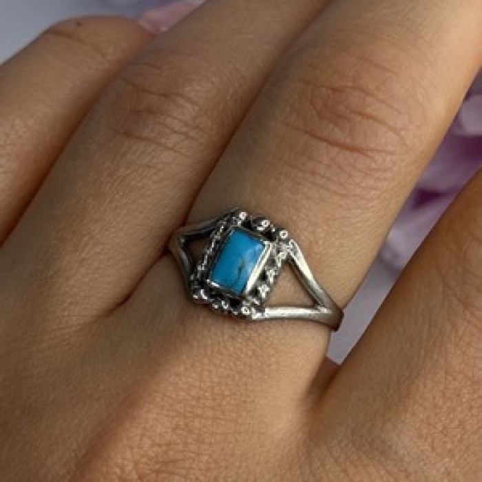925 Sterling Silver Turquoise Ring Size 7.5