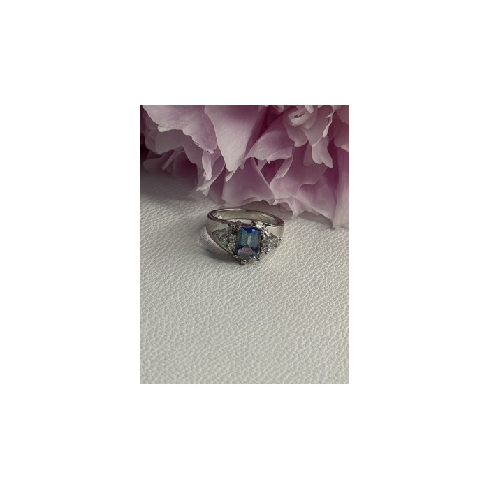 925 Sterling Silver CZ Ring Size 9