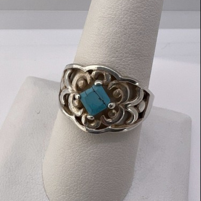 925 Sterling Silver Turquoise Ring Size 8.5