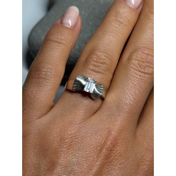 925 Sterling Silver Beryl Bow Ring Size 6