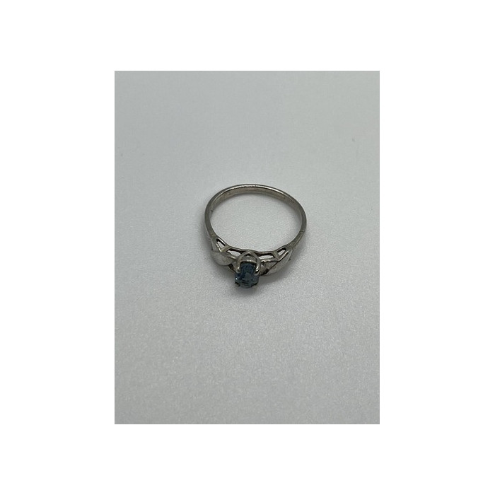 925 Sterling Silver & Topaz Ring Size 8