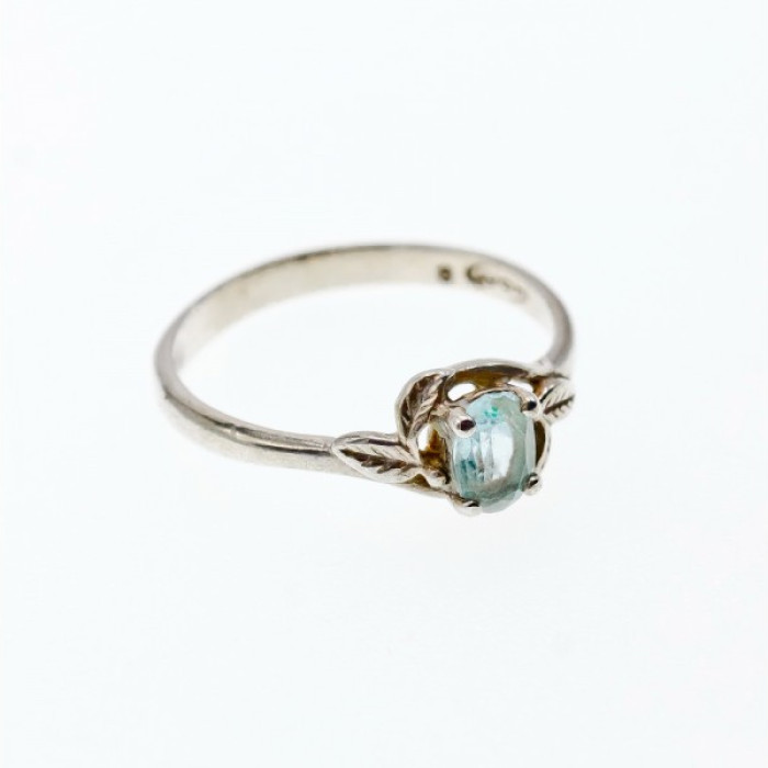 925 Sterling Silver Blue Topaz Ring Size 9