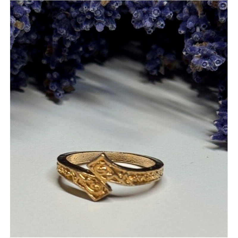 925 Sterling Silver Gold Plated Ring Size 6