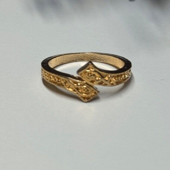 925 Sterling Silver Gold Plated Ring Size 6
