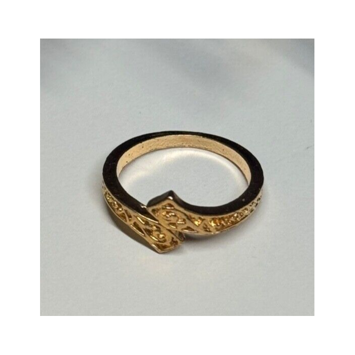 925 Sterling Silver Gold Plated Ring Size 6