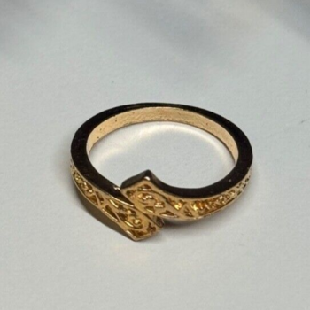 925 Sterling Silver Gold Plated Ring Size 6