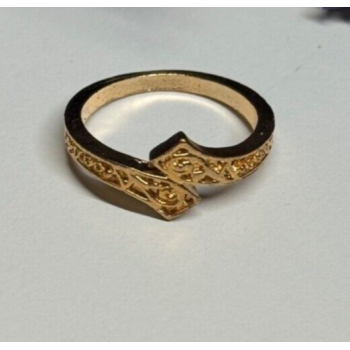 925 Sterling Silver Gold Plated Ring Size 6