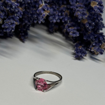 925 Sterling Silver Pink Topaz Ring Size 5
