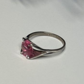 925 Sterling Silver Pink Topaz Ring Size 5