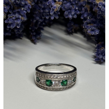 925 Sterling Silver CZ Ring Size 8