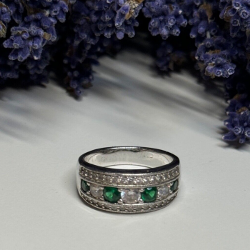 925 Sterling Silver CZ Ring Size 8