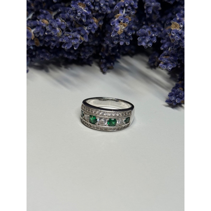 925 Sterling Silver CZ Ring Size 8