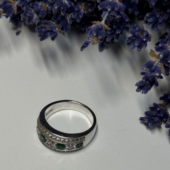 925 Sterling Silver CZ Ring Size 8