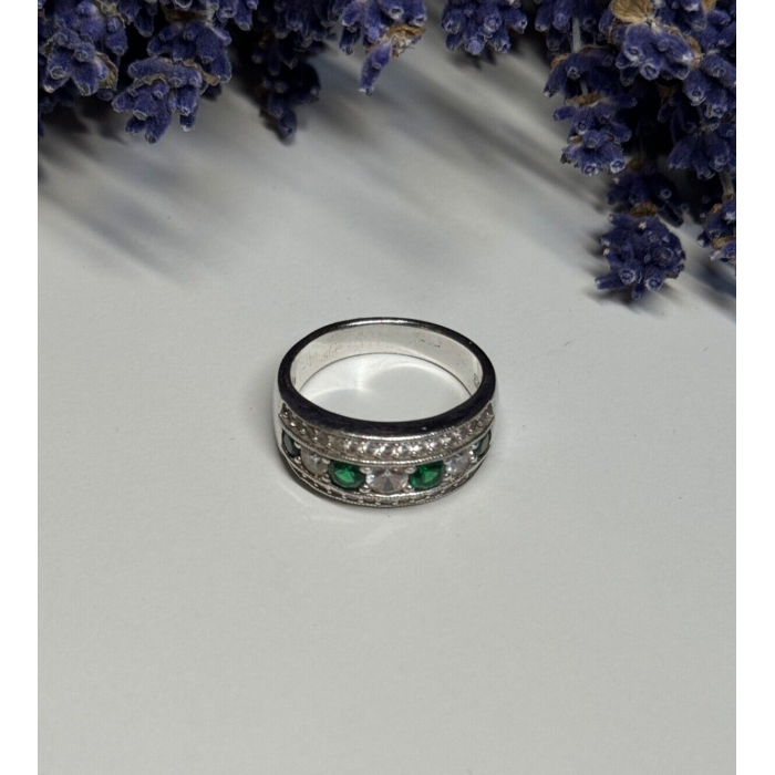 925 Sterling Silver CZ Ring Size 8