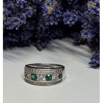 925 Sterling Silver CZ Ring Size 8