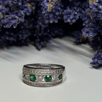 925 Sterling Silver CZ Ring Size 8