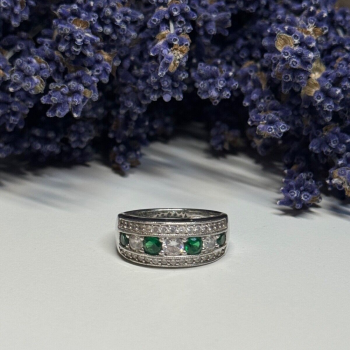 925 Sterling Silver CZ Ring Size 8