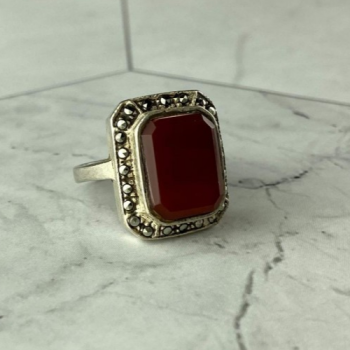 Vintage 925 Sterling Silver Agate & Marcasites Ring Size 7