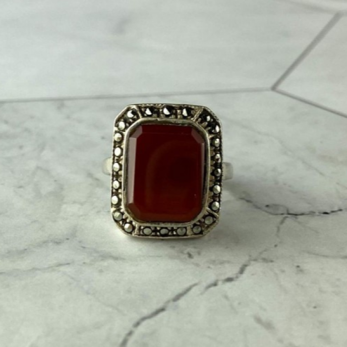 Vintage 925 Sterling Silver Agate & Marcasites Ring Size 7
