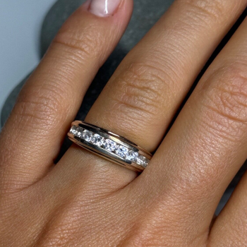 925 Sterling Silver CZ Ring Size 6