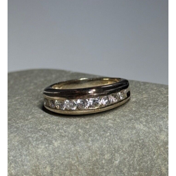 925 Sterling Silver CZ Ring Size 6