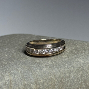 925 Sterling Silver CZ Ring Size 6