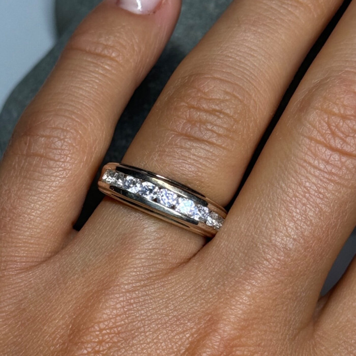 925 Sterling Silver CZ Ring Size 6