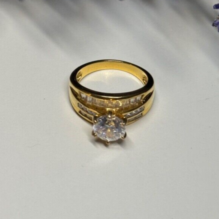 925 Sterling Silver Gold Plated CZ Ring Size 7.5