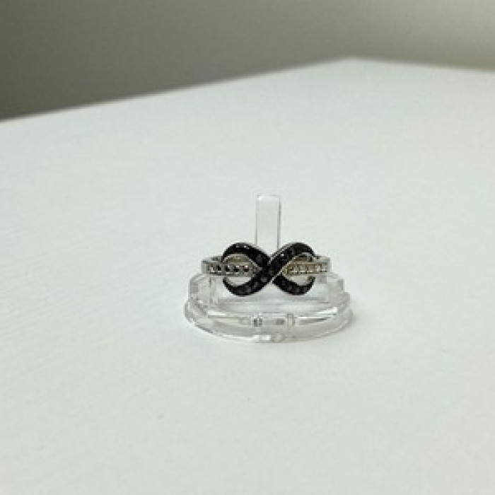 925 White & Blackened Sterling Silver Ring Size 7