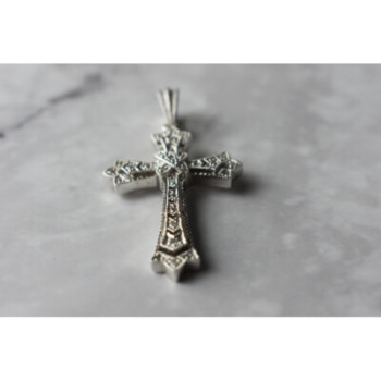 925 STERLING SILVER DIAMONDS CROSS PENDANT
