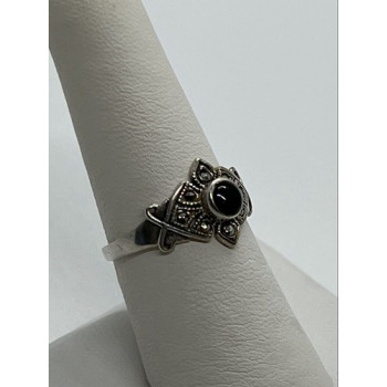 925 Sterling Silver Onyx & Marcasite Ring Size 7