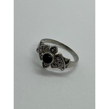925 Sterling Silver Onyx & Marcasite Ring Size 7