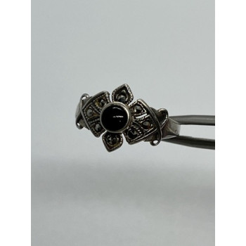 925 Sterling Silver Onyx & Marcasite Ring Size 7